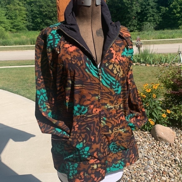 Zenergy by Chicos jacket size 2 for layering euc great colors for a stap… - Picture 5 of 12